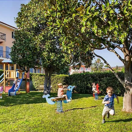 Il Borgo Della Rovere San Bartolomeo Al Mare Ili011004 Cyb *