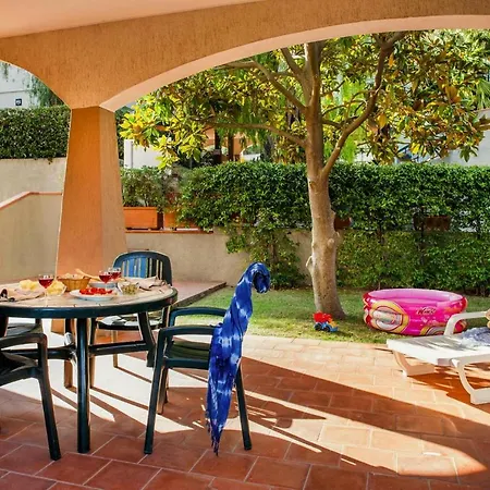 公寓 Il Borgo Della Rovere San Bartolomeo Al Mare Ili011004 Cyb *